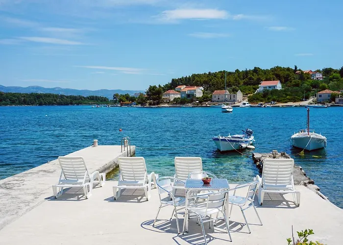 By The Sea Lumbarda, Korcula - 9325 *