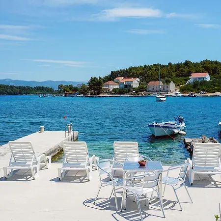 By The Sea Lumbarda, Korcula - 9325 *