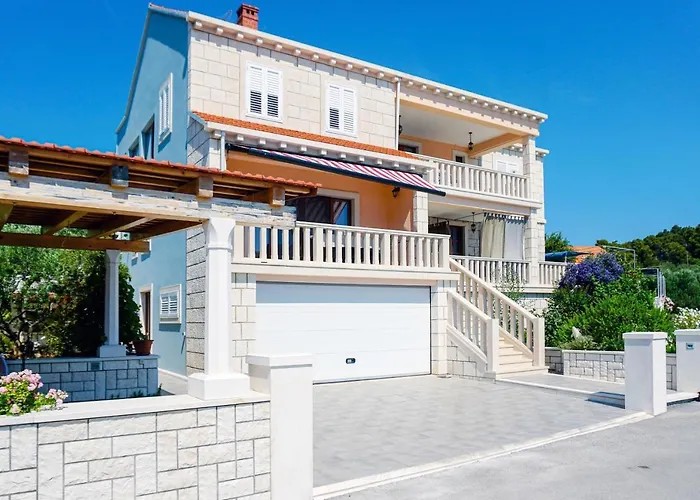 By The Sea Lumbarda, Korcula - 9325 *